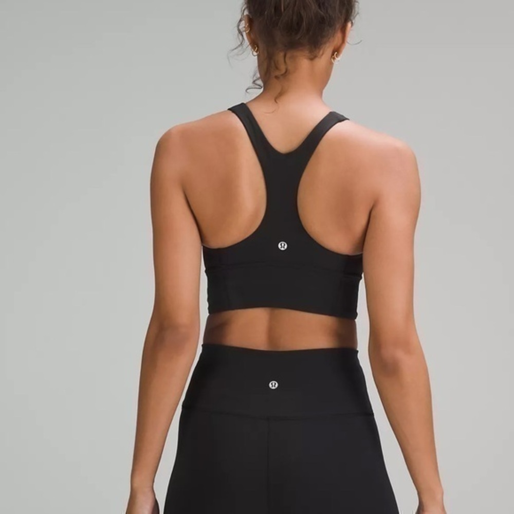 Lululemon black sports bra